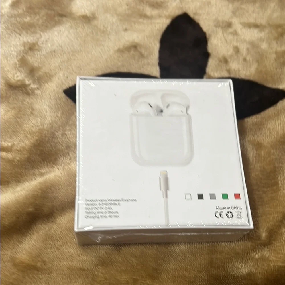 i12 Wireless Earbuds - White